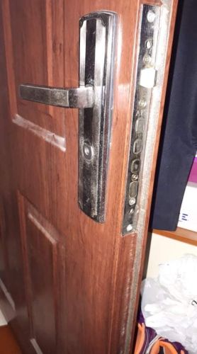 Különleges kínai ajtók zárcseréje