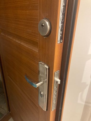 HiSec, Secdoors ajtó különbségek, zárcsere, kilincs-csere miért szükséges